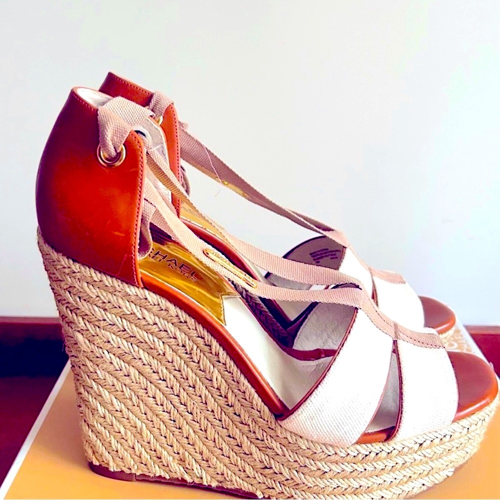 Leather and linen wedges
